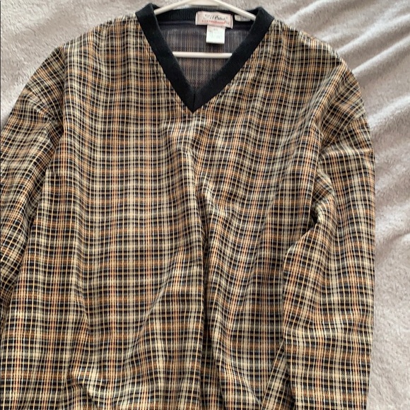 Vintage wind breaker. - Picture 1 of 3